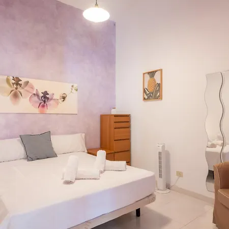 Amplia Y Luminosa Casa En Abades *